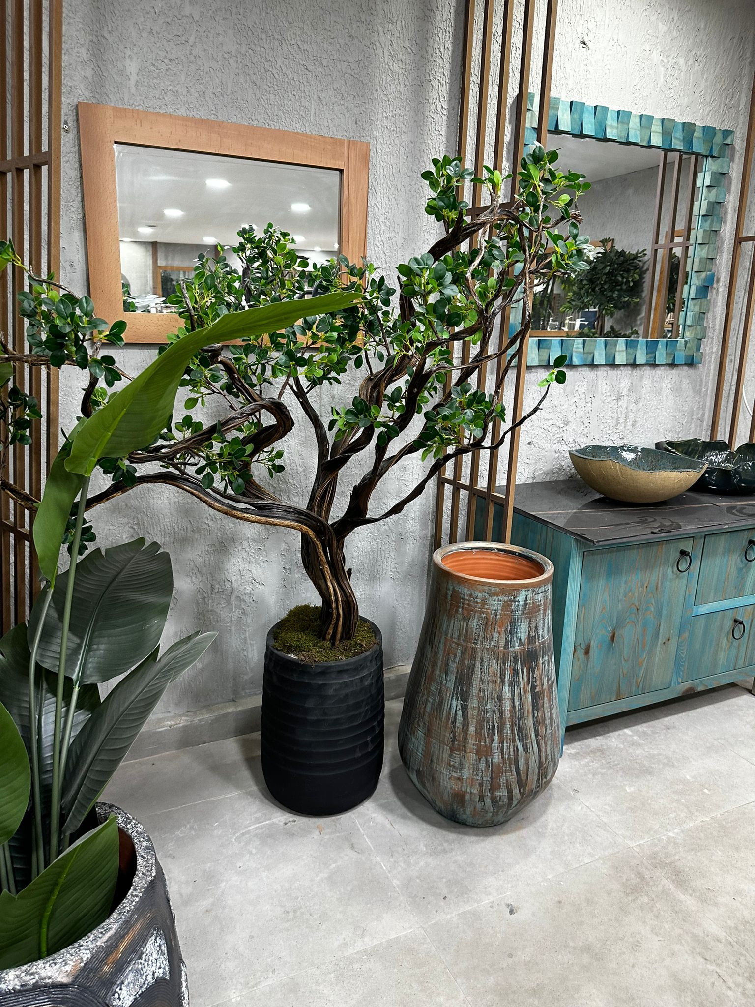 Doğal taş saksılar ve Yapay ağaç